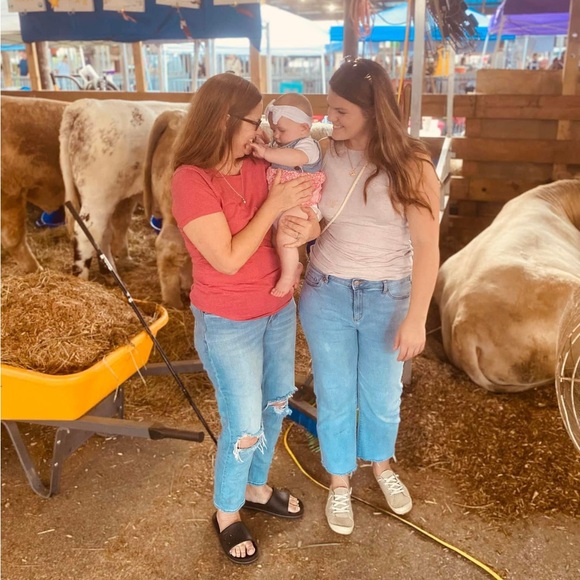 Meet your Posher, Sherri - Picture 2 of 16